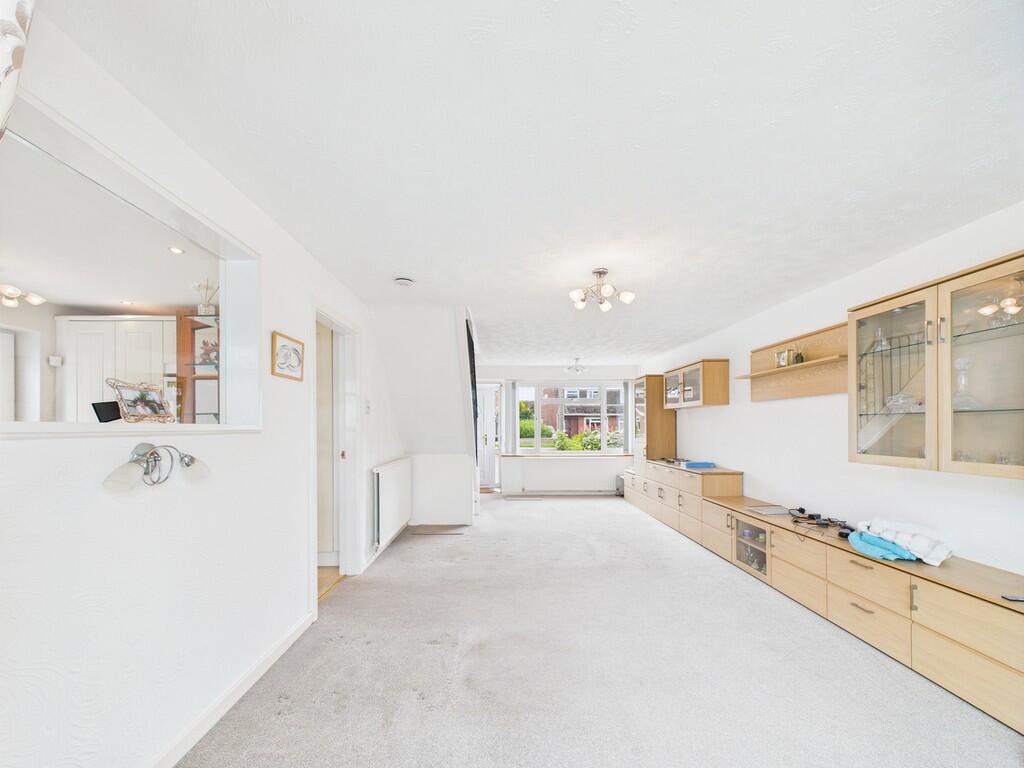 CAM02854G0-PR0395...