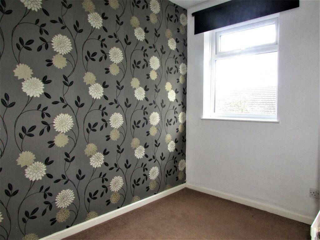 BrownSt16bed2.JPG