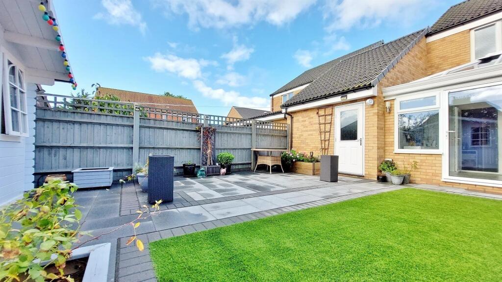 Outside - Rear