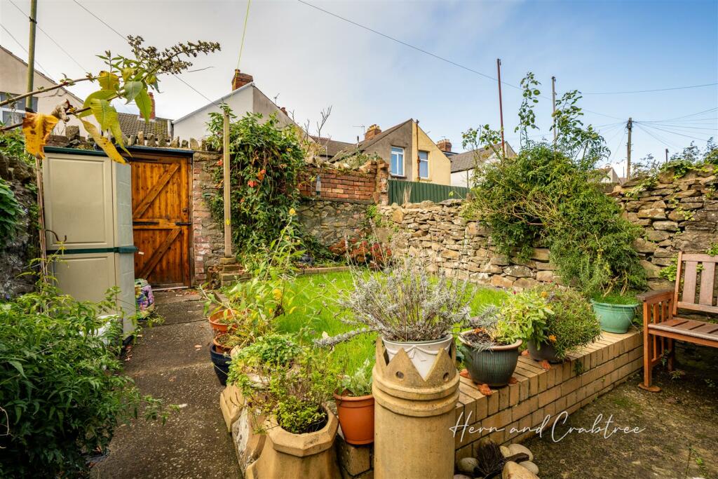 Dogfield Street, Cathays, HernCrabtree (2).jpg