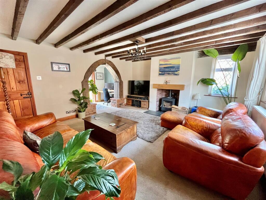 Sitting Room - image one.jpg