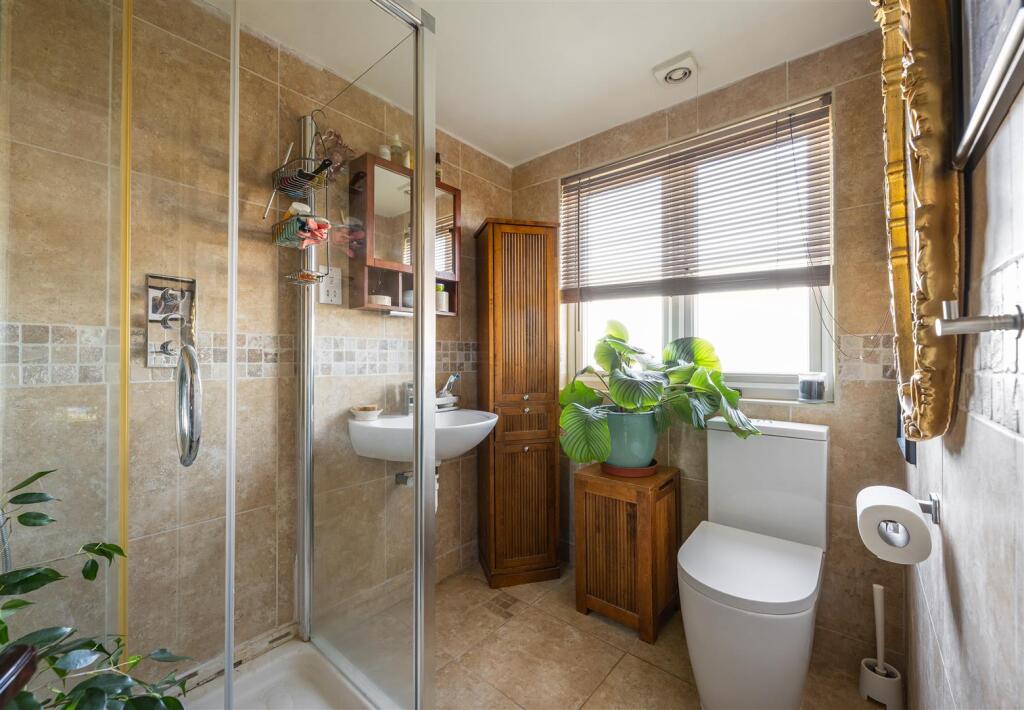 Elmfield Road, E4