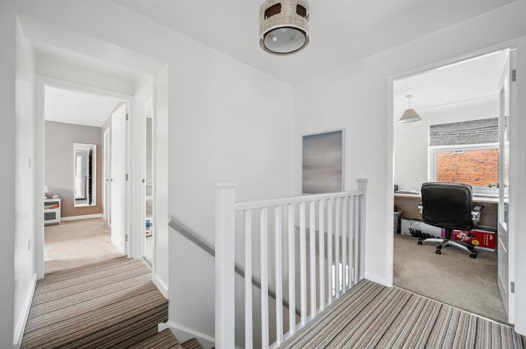 First floor landing.jpg