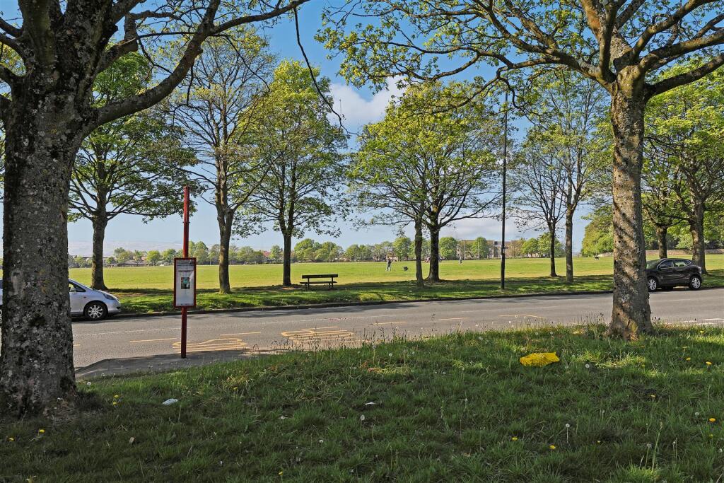 19 Savile Park.03.Photoneg.co.uk.jpg