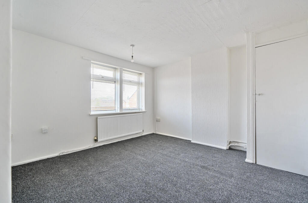 15-6815038dc23fc-...