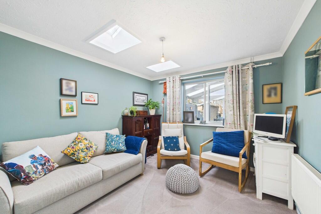 CAM01211G0-PR0195...