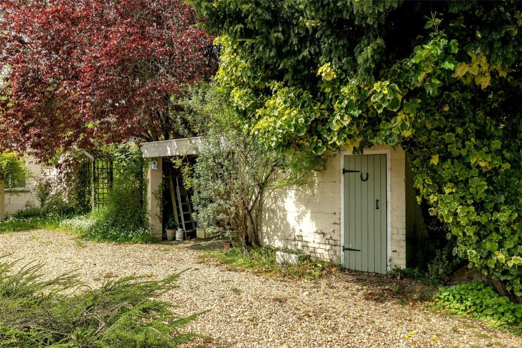 Outbuilding