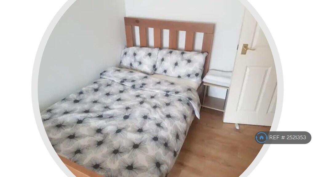 Double Bedroom 2