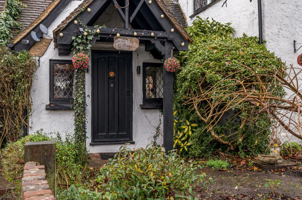 1385331-18-693183...