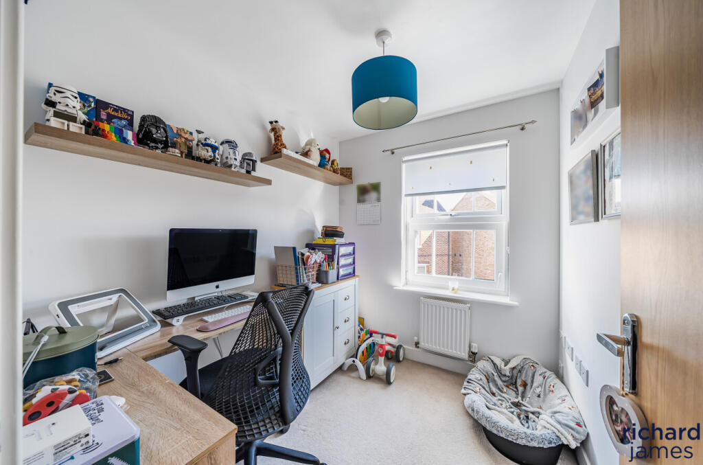 309621b8-784f-4d8...