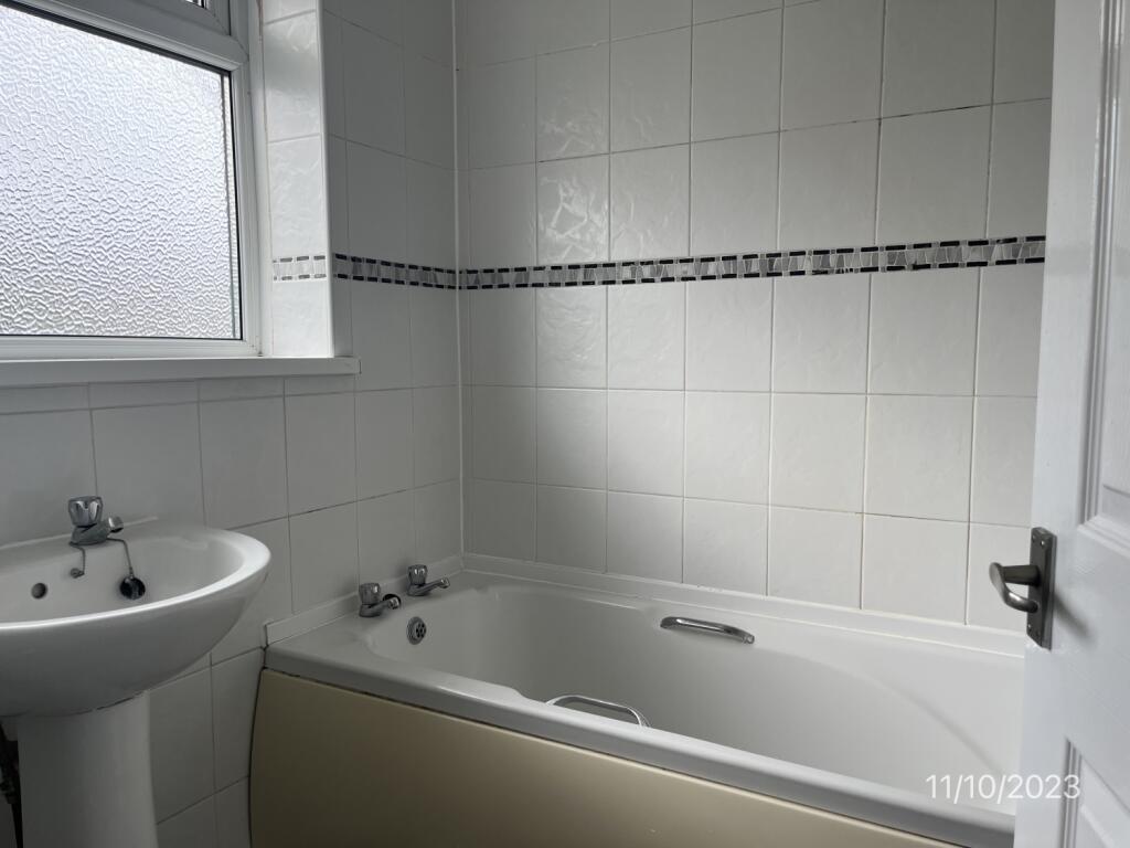 77 Owton manor lane 11.10 (4)