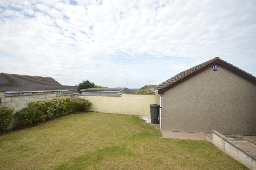 DSC_0019 (Medium).JPG