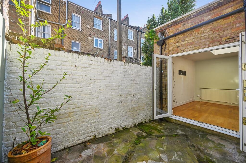 RCAR- Melina road8.JPG