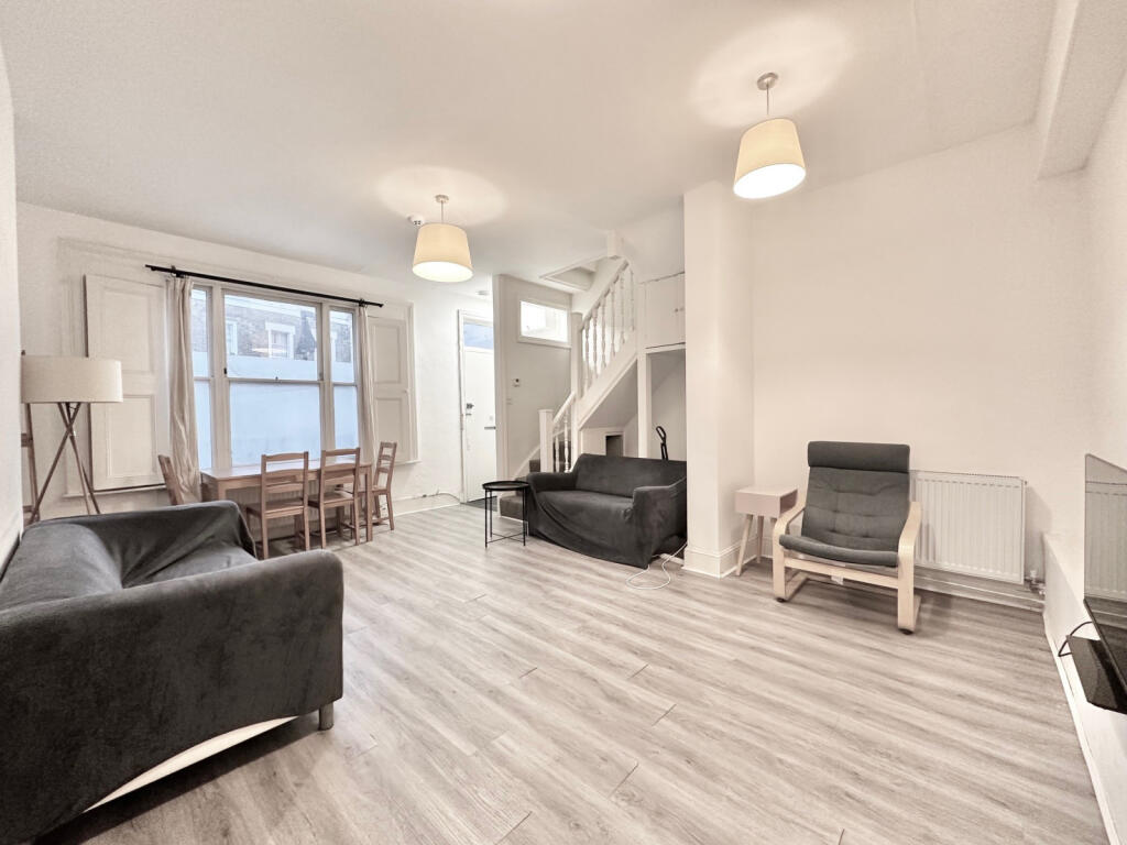 2 Bedroom End Terrace for Rent