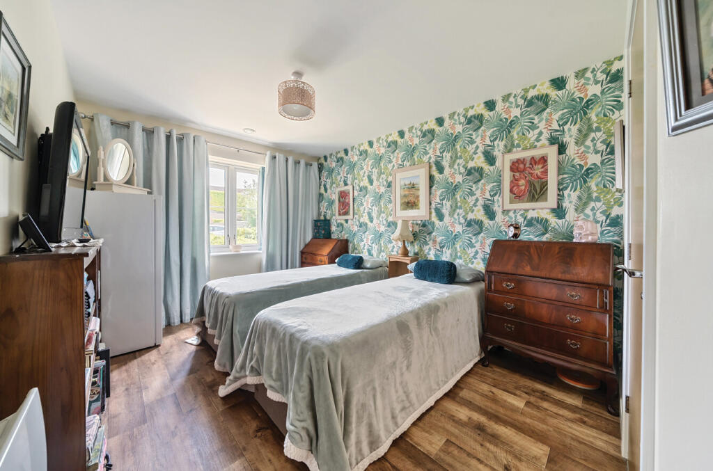 1297551-8-683862a...