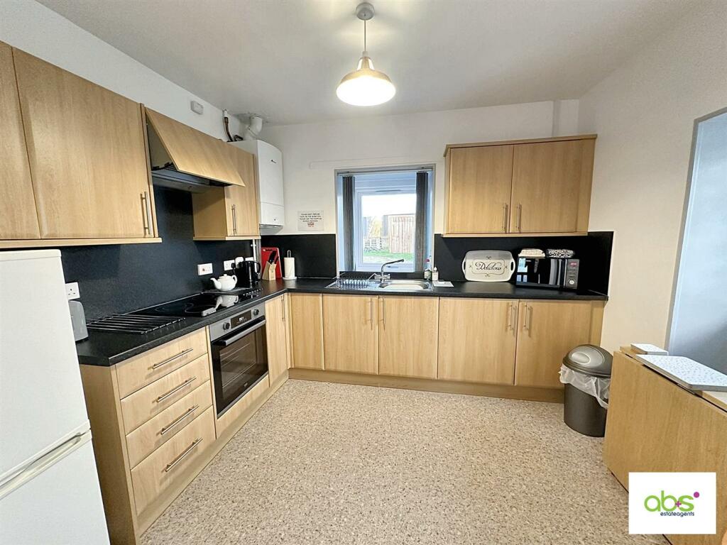 CC Dining Kitchen
