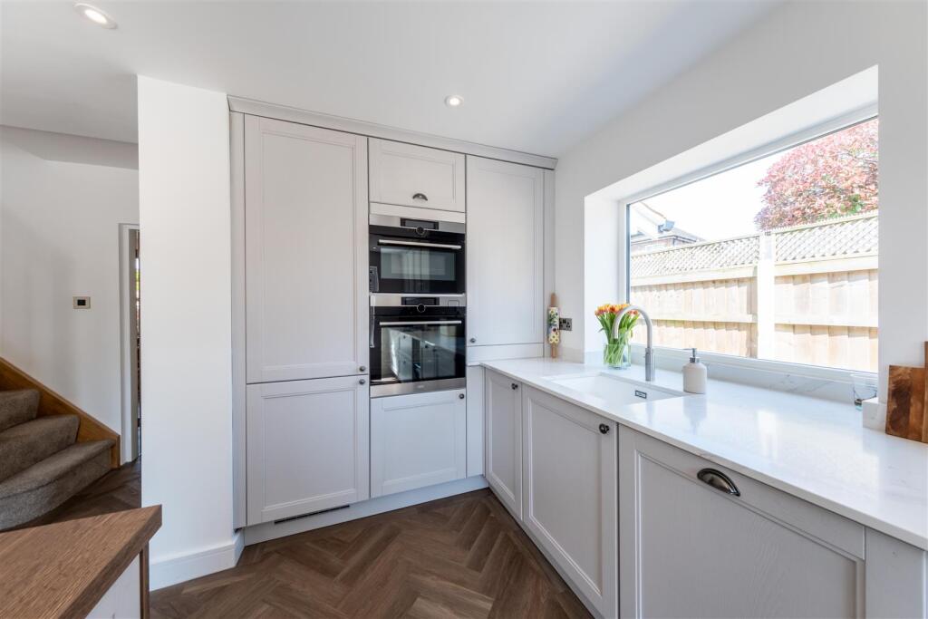 14 Burgess Place-003.jpg