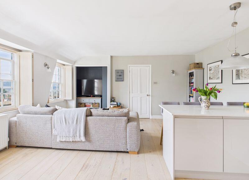 Kitchen / Living Room