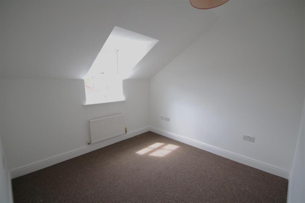 Bedroom 3a.JPG