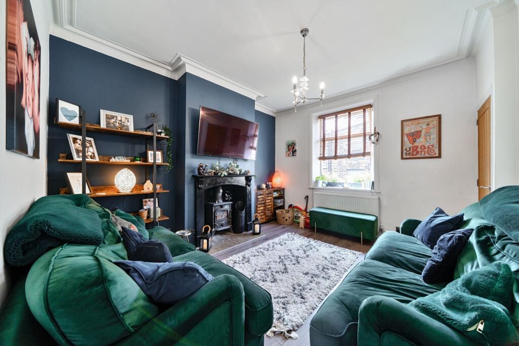 1319432-8-686531b335a87-1