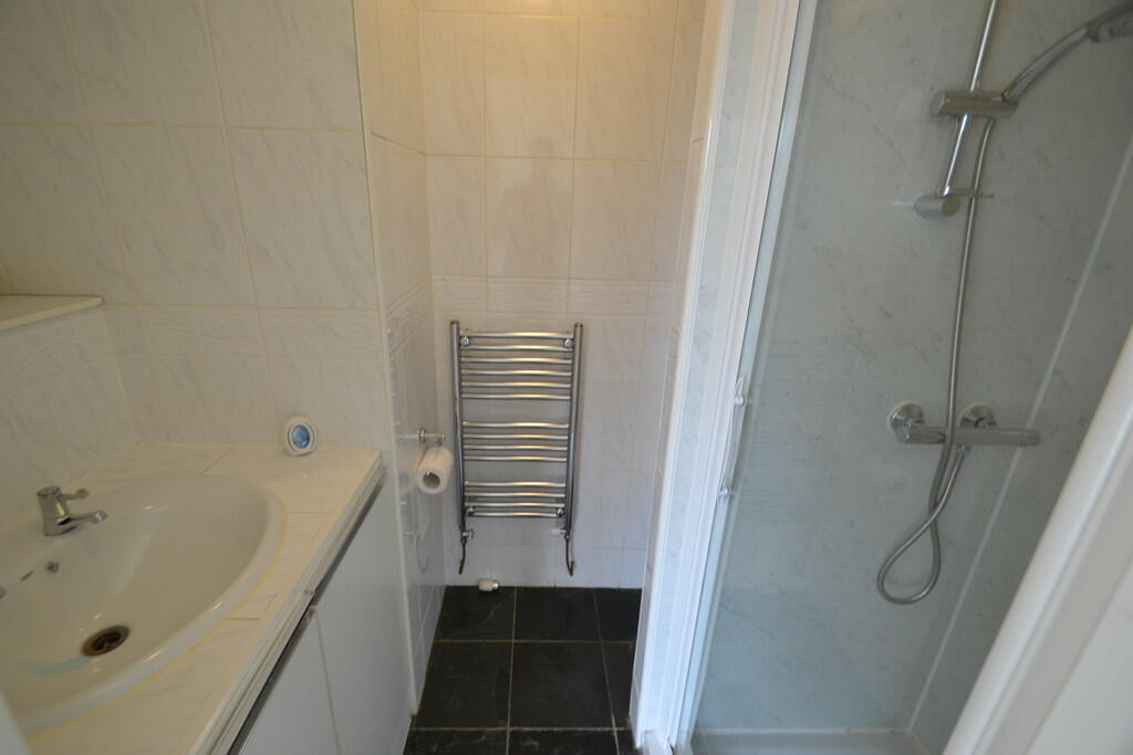 En-Suite Shower R...