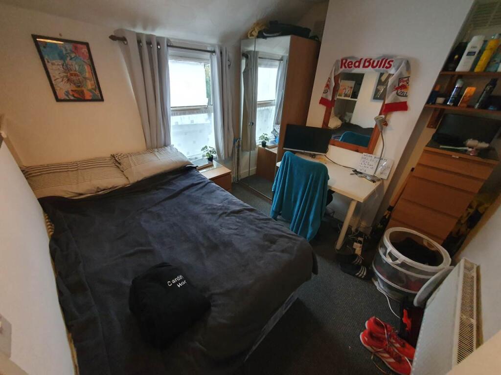 First Floor Rear Bed