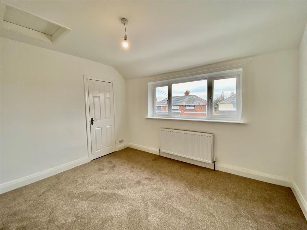 Master Bedroom 2.jpg