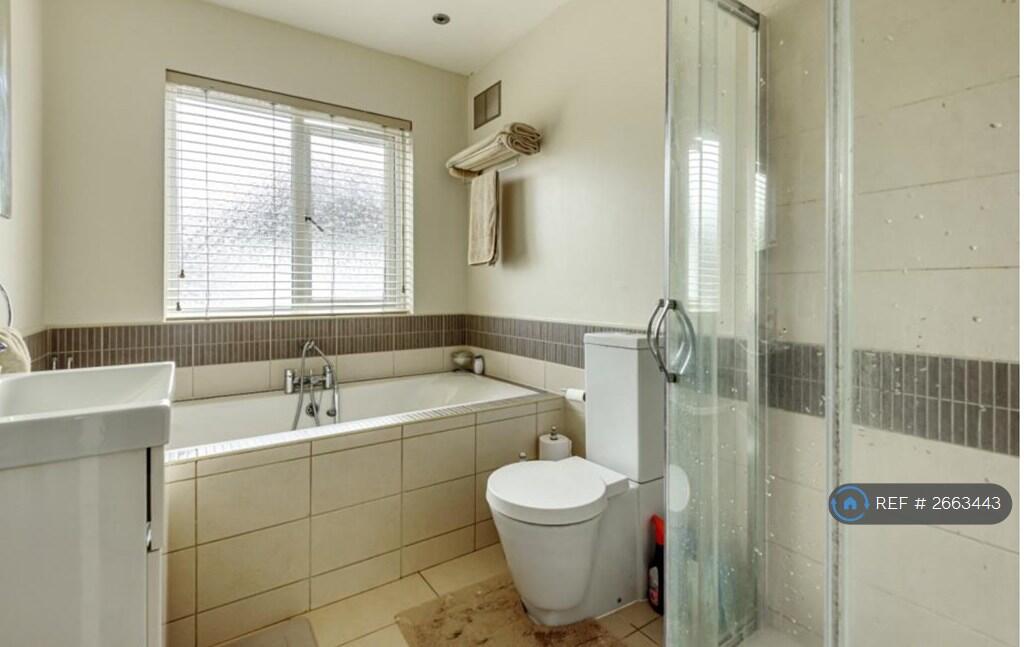 Main Bathroom Upstairs With Shower And Bath 