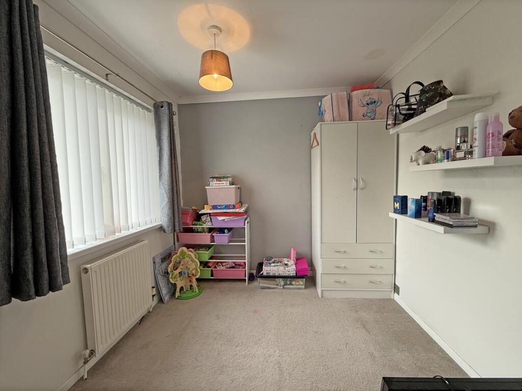 Bramfield Place 20 - Bed 3.jpg