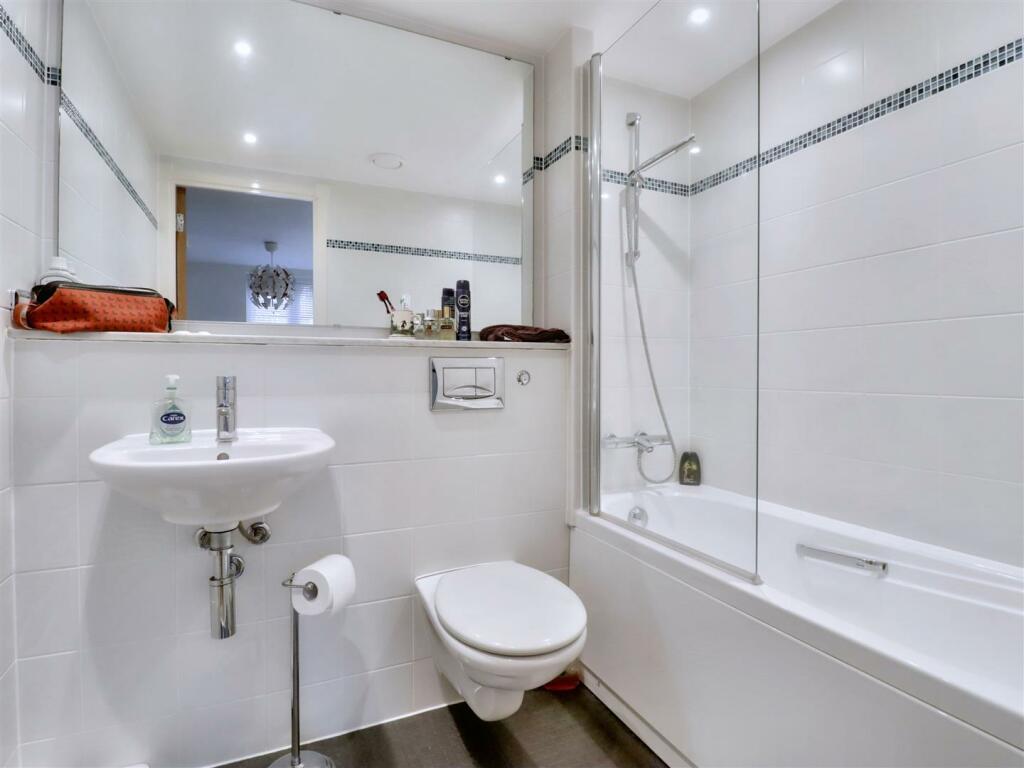 Ensuite Bathroom
