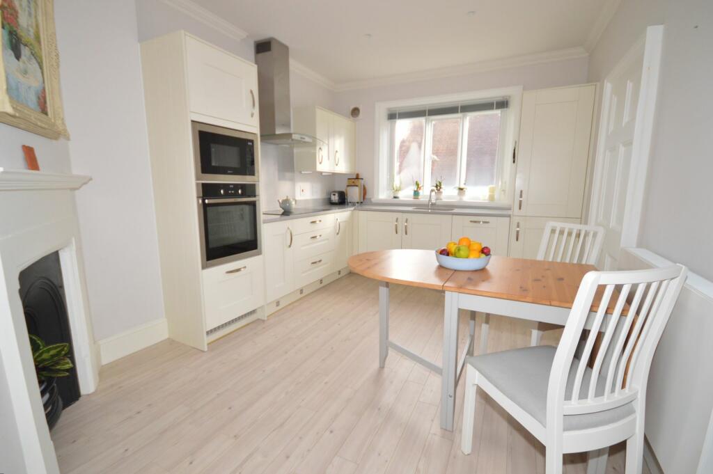Kitchen - Breakfast Room