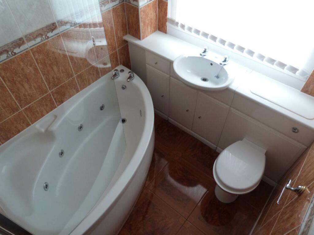 Upstairs Bathroom