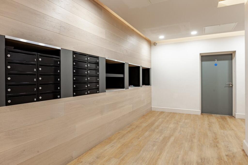 12DBDB90-7EE0-4285-9