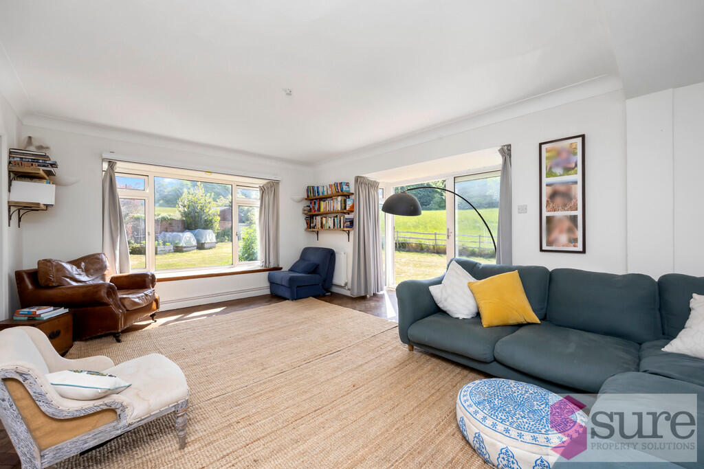 Dean Court Road_9...