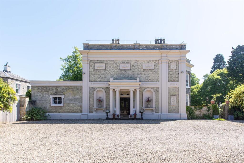 Sigglesthorne Hall
