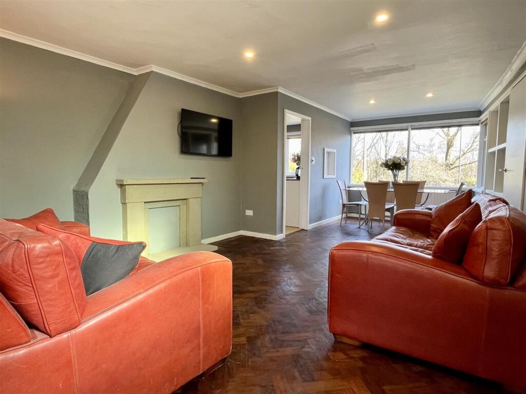 Lounge Through Dining