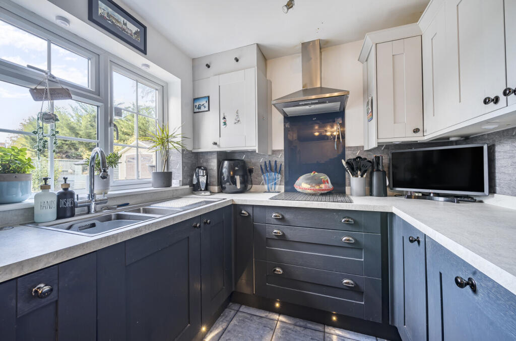 1362076-13-68fb83...