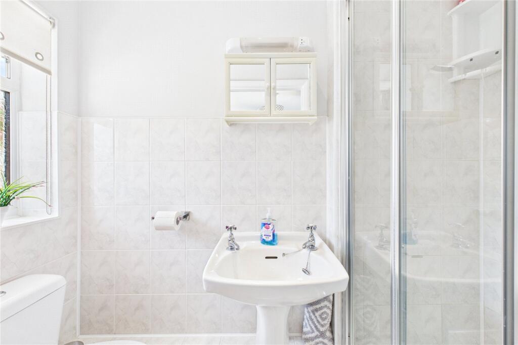 En Suite Shower