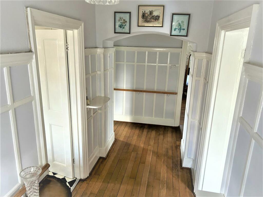 ENTRANCE HALL