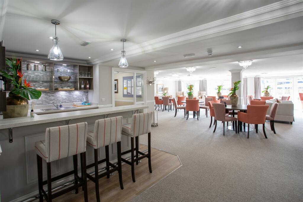 Owners Coffee Lounge.JPG
