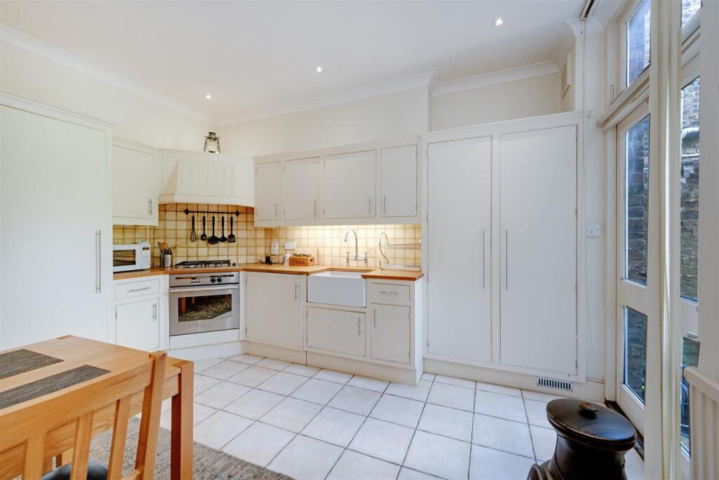 52856 Hi res (9).jpg