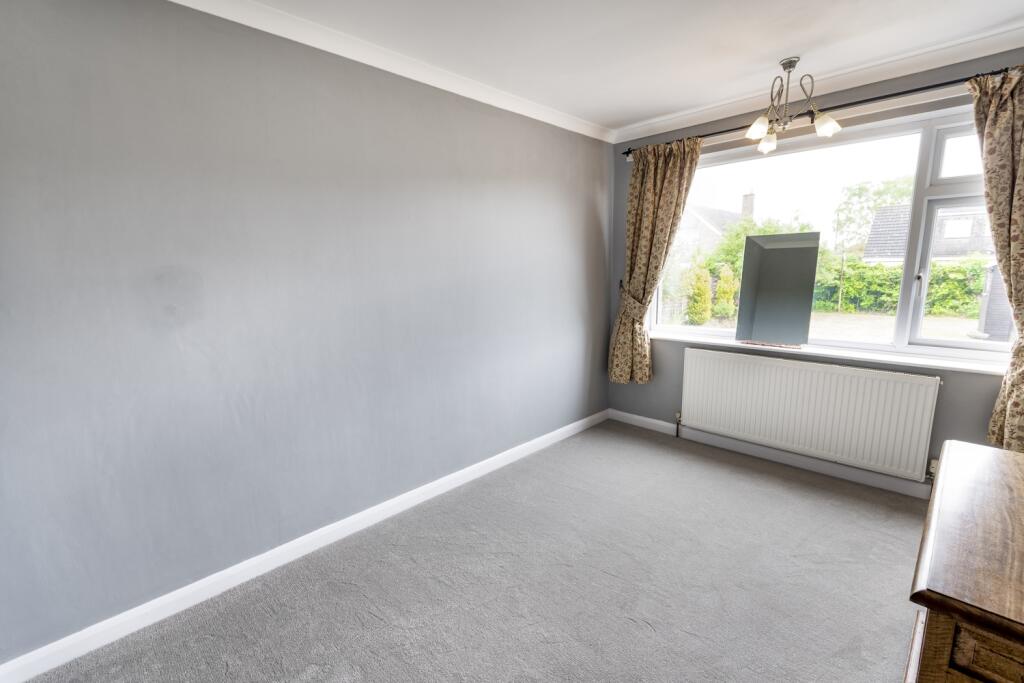 EweMove Estate Agents Scunthorpe - Bedroom 2