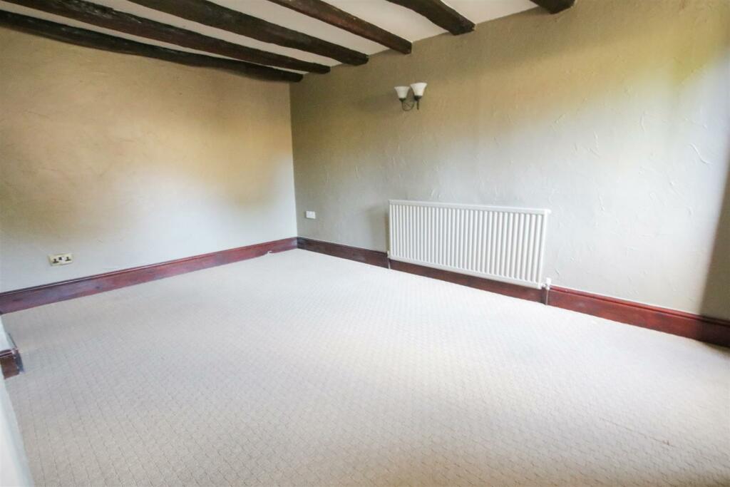 BEDROOM 4/ STUDY SPACE