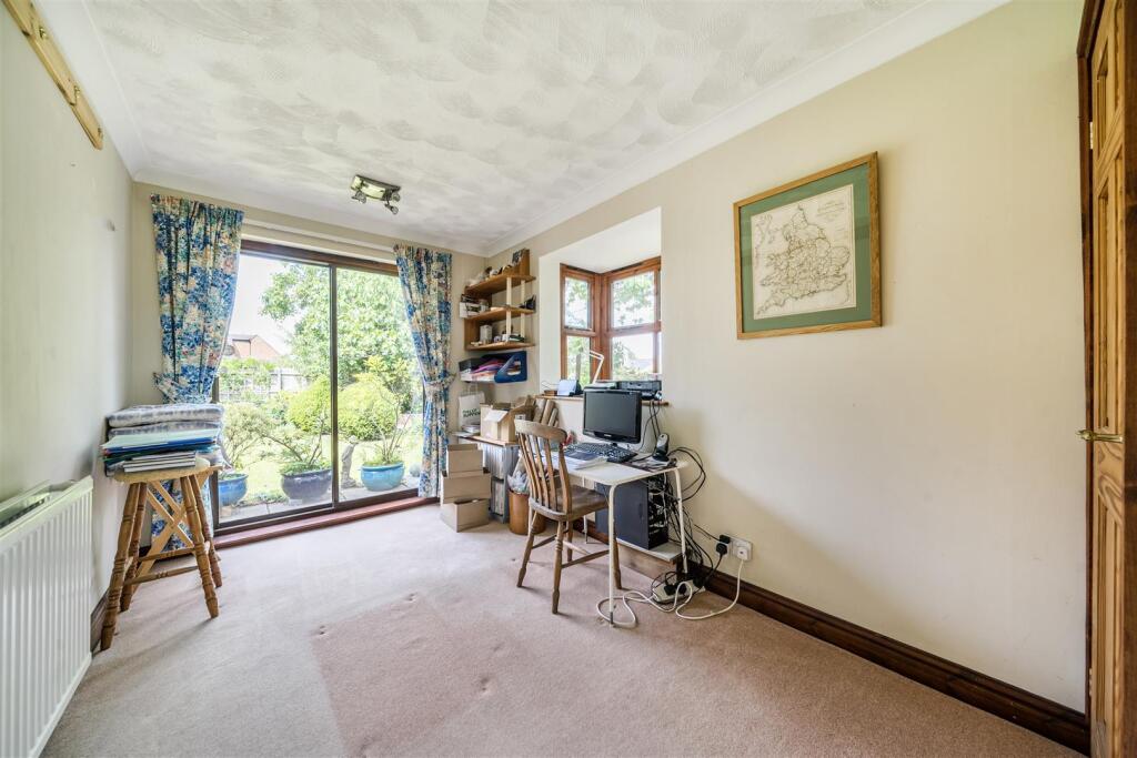 Apple Dene, 27 Careys Road, Pury End (12).jpg