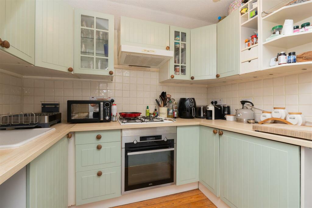 Flat-5-Meridan-Place-BS8-1JG-14.jpg