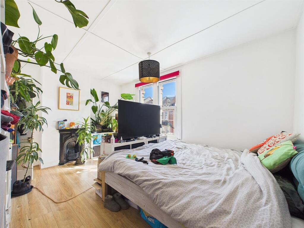 7 - Victorian Terraced House for Auction, St Werbu