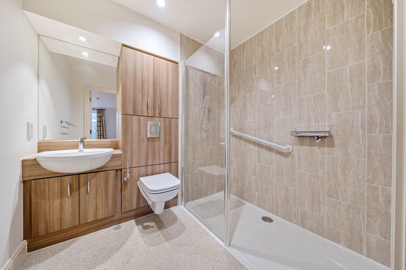 Ensuite shower room 