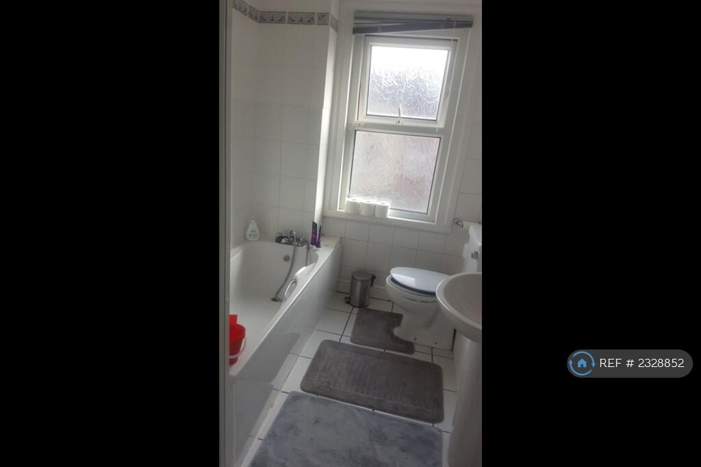 House Bathroom With Seperate Shower