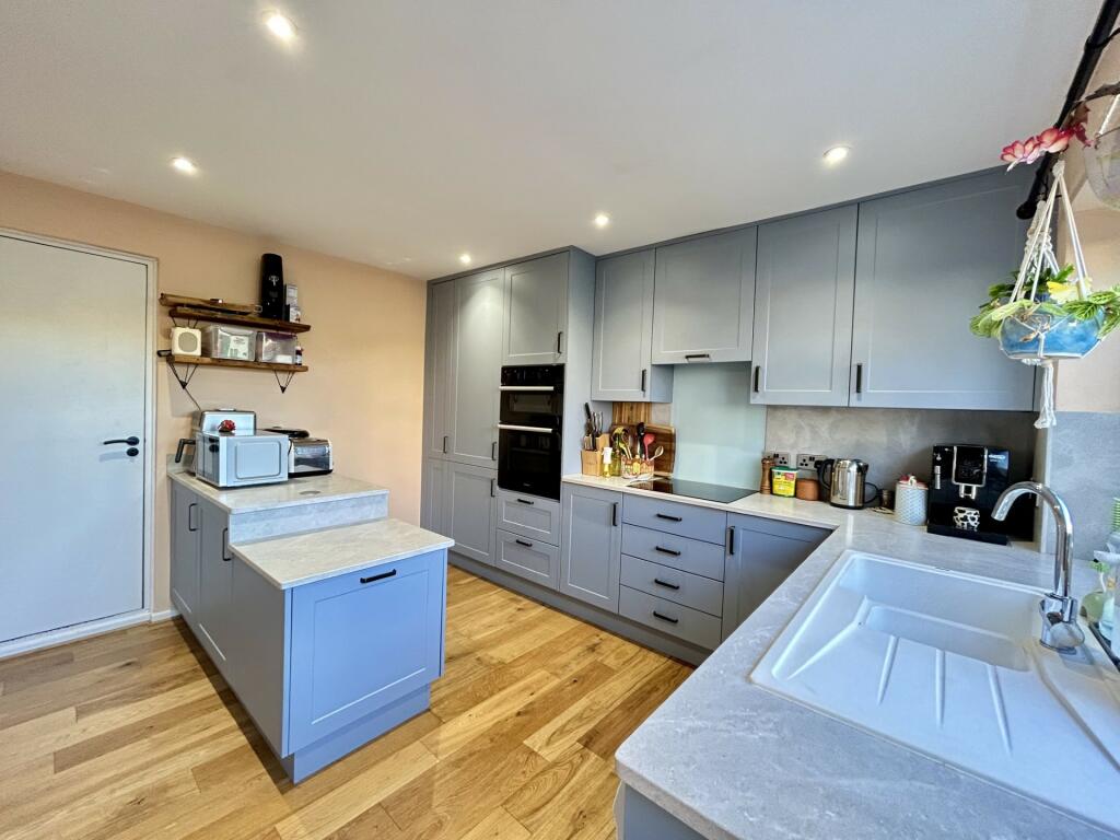 Kitchen 3