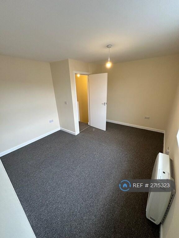 Large Master Bedroom